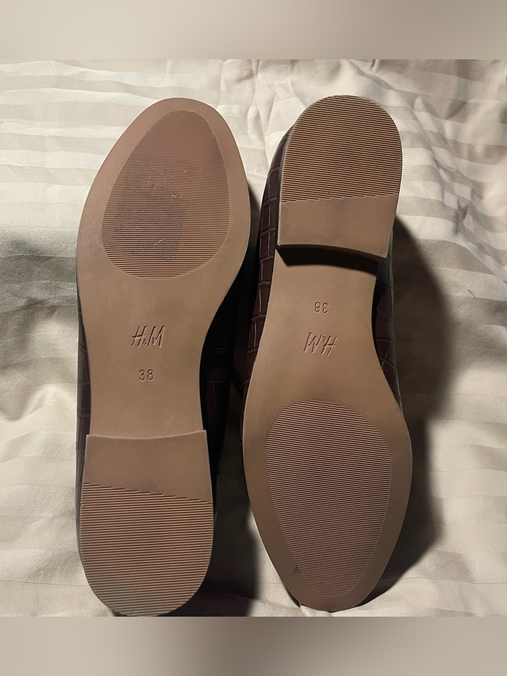 Women's Loafer - Picture 2 of 4